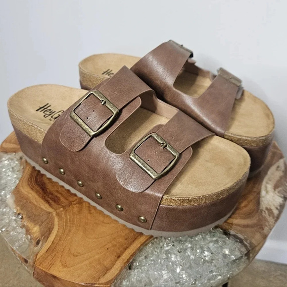 New! Corkys Brown Platform Flatform Sandals - Picture 3 of 3